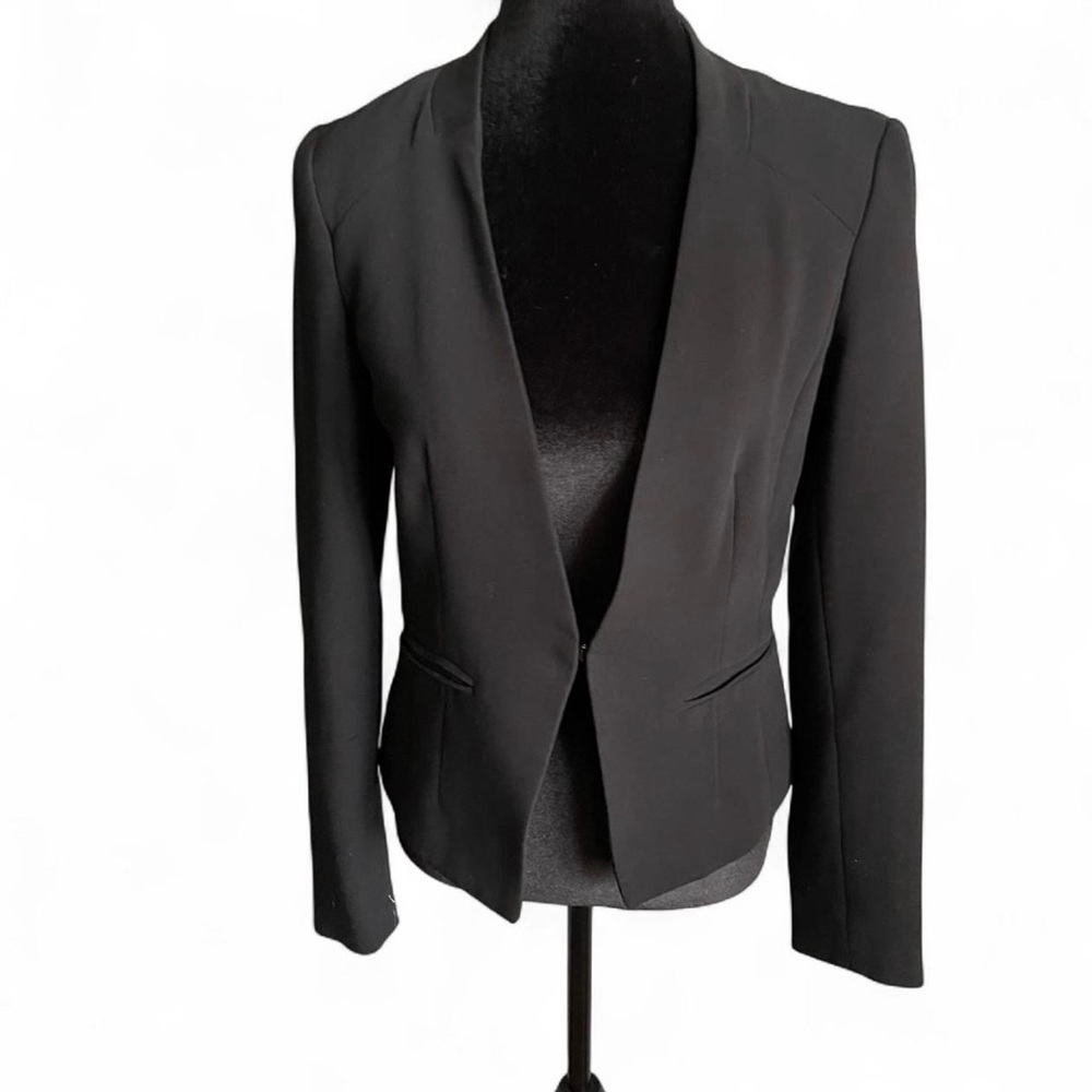 Forever 21 Open Front Classic Black Blazer